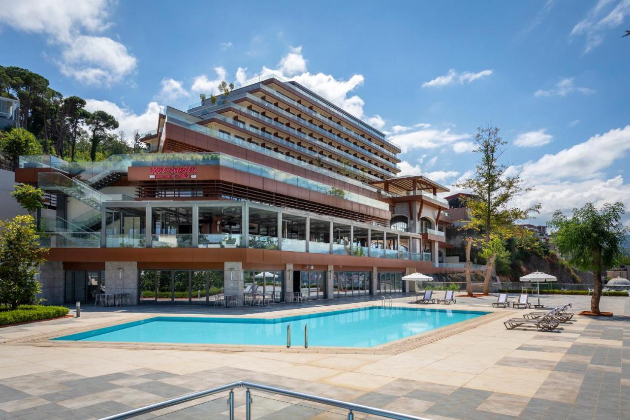 Radisson Blu Hotel Трабзон Екстериор снимка Sheraton Istanbul Etiler Hotel