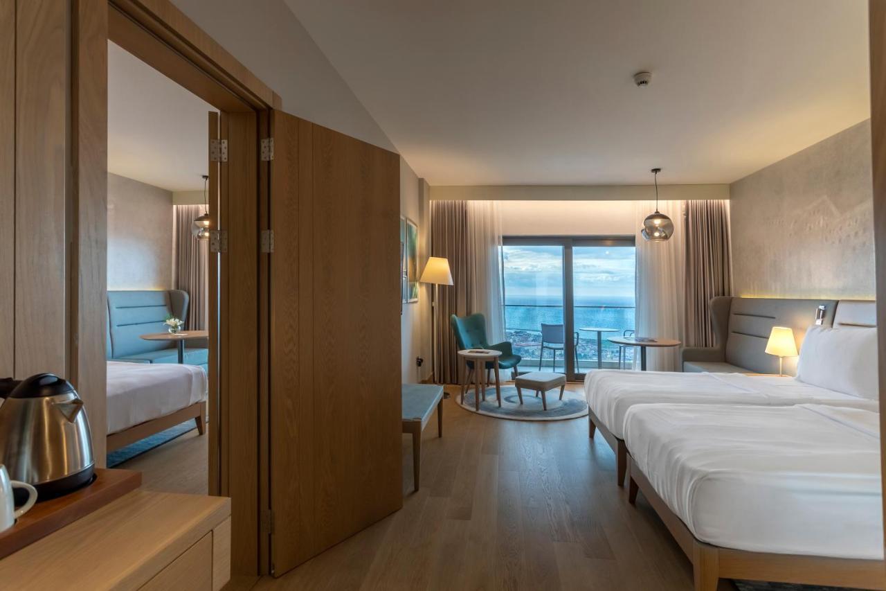 Radisson Blu Hotel Трабзон Екстериор снимка Family room