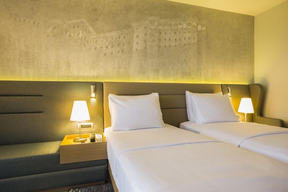 Radisson Blu Hotel Трабзон Екстериор снимка A room at the hotel