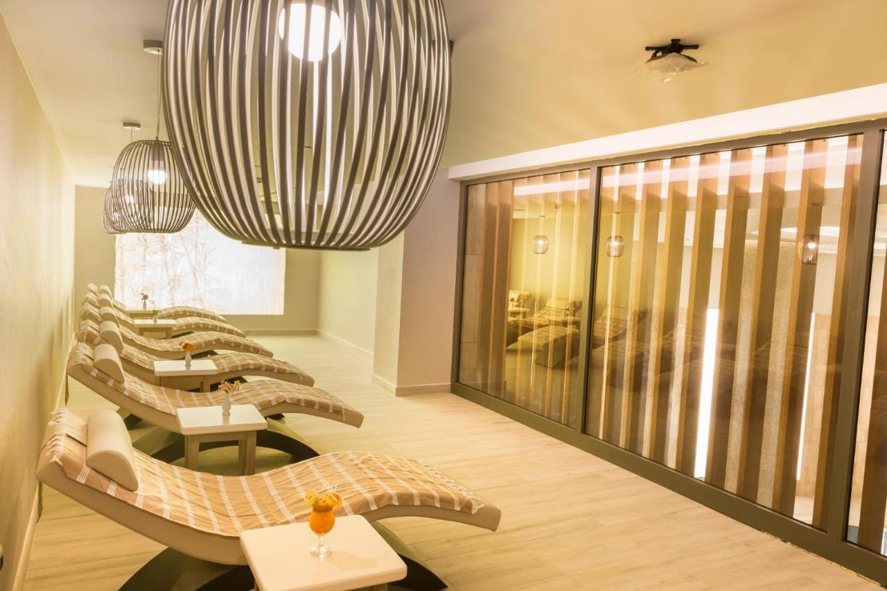 Radisson Blu Hotel Трабзон Екстериор снимка The spa at the Mandarin Oriental, Munich
